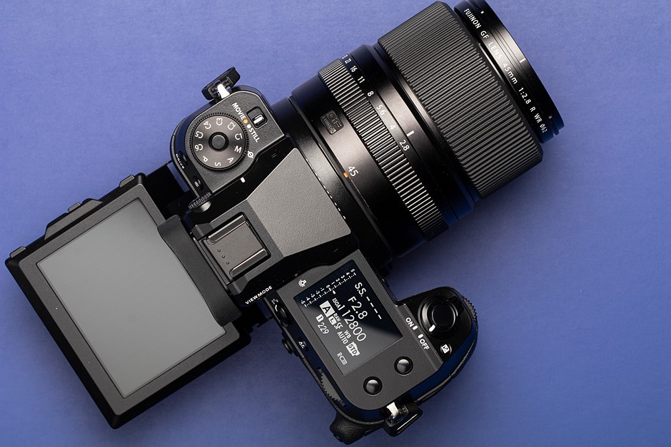 Fujifilm GFX100S